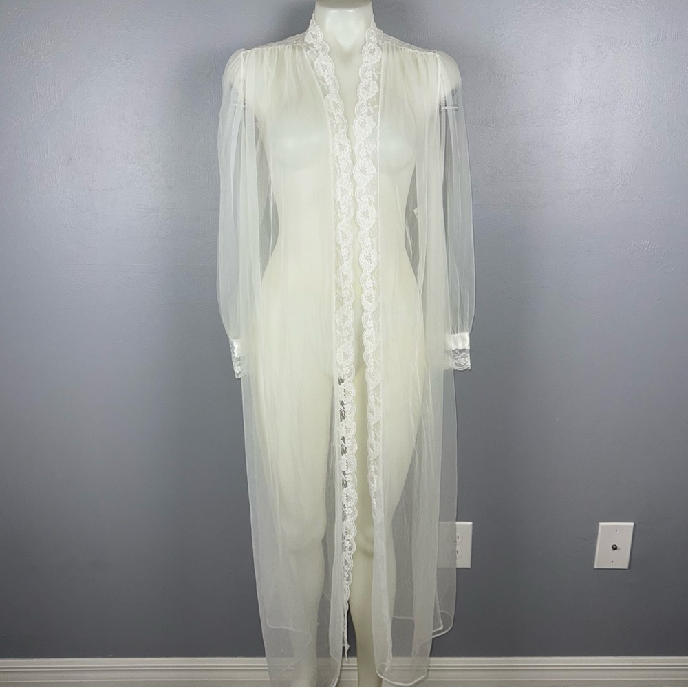 VTG Cinema Etoile Robe Small Negligee Bridal Lingerie White Sheer Lace Gown READ